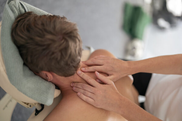 övningar vid nackspärr